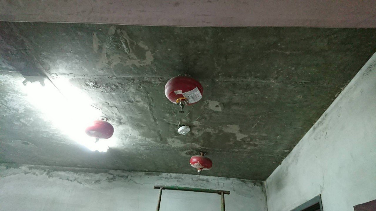 高雄頂樓電梯機房漏水修繕・工程照片 02